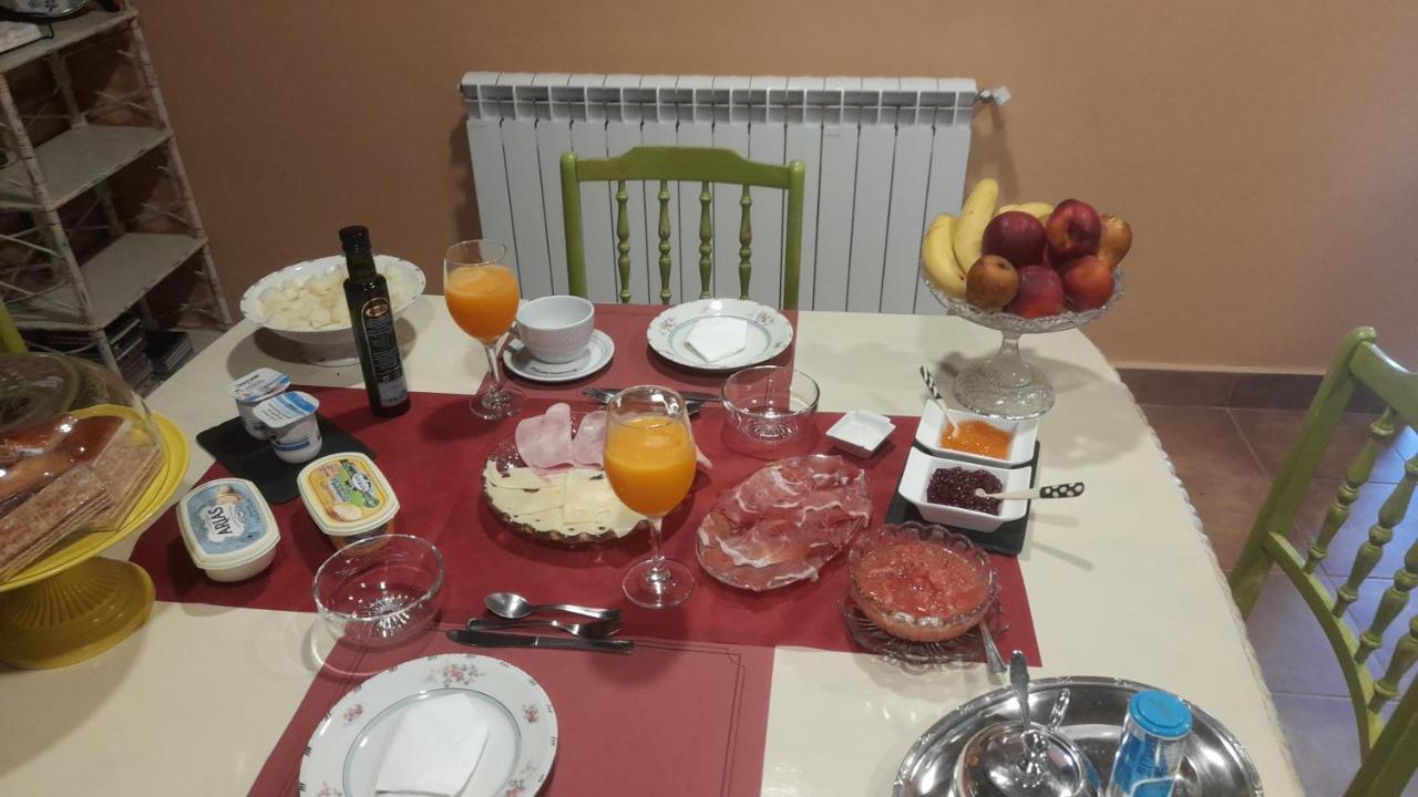 La Posada Del Canario Onís Esterno foto