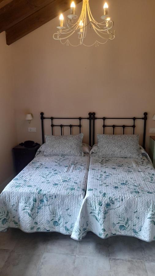 La Posada Del Canario Onís Esterno foto